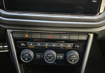 Volkswagen T-Roc I SUV 1.5 TSI ACT 150KM 2021 Volkswagen T-Roc Premium R-LINE, FV 23, ACC, Kamera, GPS, Podgrzewane fote, zdjęcie 25