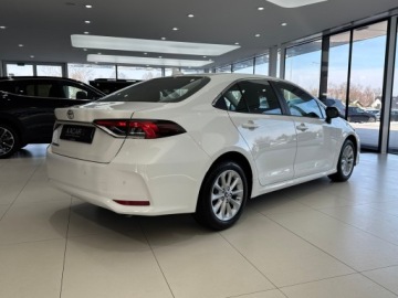 Toyota Corolla XII Sedan 1.5 VVT-i 125KM 2022 Toyota Corolla Comfort / Kamera cofania / CarPlay/, zdjęcie 3