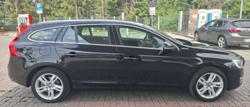 Volvo V60 I 2013 Volvo V60 Volvo V60 D6 AWD Plug-in Hybrid Summum 2.4 Hybryda Plug-in 220KM, zdjęcie 25