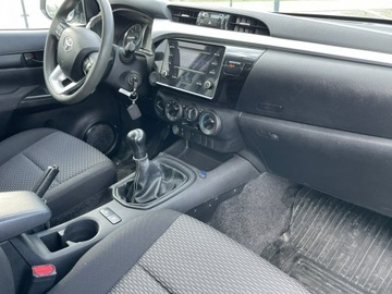 Toyota Hilux VIII Pojedyncza kabina Facelifting 2.4 D-4D 150KM 2021 Toyota Hilux 2.4 D-4D 150KM 2018r 4x4tylko 54tys!, zdjęcie 11