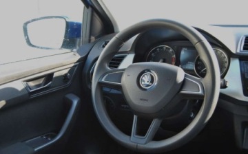 Skoda Fabia III Hatchback 1.0 TSI 95KM 2017 Skoda Fabia GWARANCJA, Salon PL, 1. Rej. 2018, 1.0 Benzyna 95KM, 2 komplet, zdjęcie 9