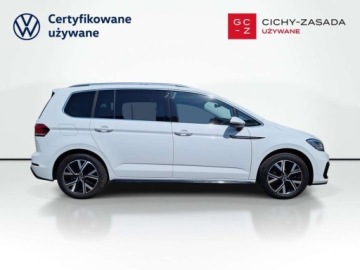 Volkswagen Touran III 1.5 TSI EVO 150KM 2023 Volkswagen Touran VW Touran 1.5 TSI 150KM Highline Panorama Salon PL Serwi, zdjęcie 3
