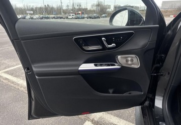 Mercedes GLC C254/X254 Coupe 2.0 220d 197KM 2025 Mercedes-Benz GLC 220 d 4MATIC Coupe Pakiet AMG Premium 2.0 Diesel 197KM, zdjęcie 9