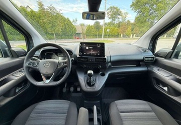 Opel Combo E Kombivan 1.2 Turbo 110KM 2020 Opel Combo Opel Combo 1.2 Turbo StartStop Innovation 1.2 Benzyna 110KM, zdjęcie 15