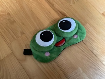 OPASKA NA OCZY MASKA DO SPANIA SNU RELAKSU żabka ŻABA OLDMAN NA GUMCE PLUSZ