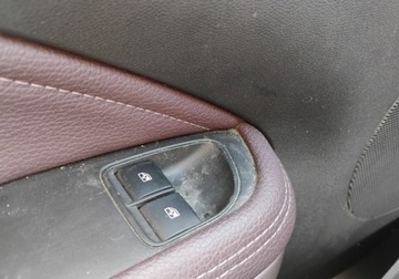 Opel Adam Hatchback 1.4 100KM 2014 Opel Adam 2014r, 1.4 Benzyna. Uszkodzony. Poobijany. Jezdzi. 1.4 Benzyna, zdjęcie 10