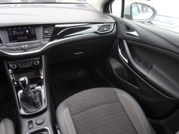 Opel Astra K Hatchback Facelifting 1.2 Turbo 130KM 2019 Opel Astra 1.2 Turbo, Salon Polska, 1. Właściciel, zdjęcie 7