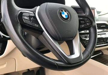 BMW Seria 5 G30-G31 Touring 520d 190KM 2019 BMW Seria 520D 190KM Xdrive / Luxury *SalonPL*F.VAT23%*ASO, zdjęcie 28