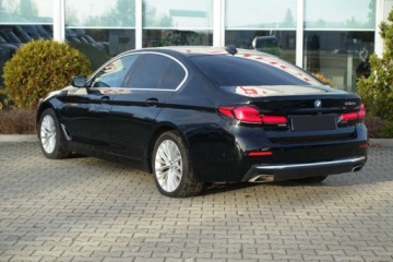 BMW Seria 5 G30-G31 Limuzyna Facelifting 2.0 520i 184KM 2021 BMW Seria 5 Bezwypadek sDrive PHEV XtraBoost Tempomat Asyst. park FV, zdjęcie 3
