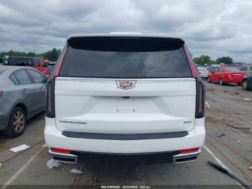 Cadillac Escalade III 2021 Cadillac Escalade Sport 2021 6.2l 6.2 Benzyna 420KM, zdjęcie 3