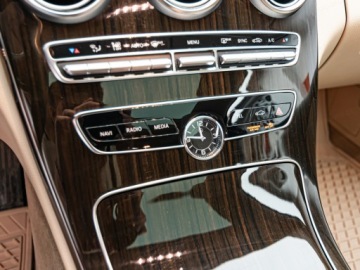 Mercedes Klasa C W205 Coupe Facelifting 2.0 300 258KM 2019 MERCEDES-BENZ C Klasa C 300 9G-TRONIC 2.0 258KM 2019, zdjęcie 21