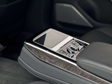 Audi A8 D5 Sedan Plug-In Facelifting 3.0 60 TFSIe 462KM 2024 Audi A8 S line,Masaz,B,HD Matrix,Night Vision 3.0 Hybryda 462KM, zdjęcie 18