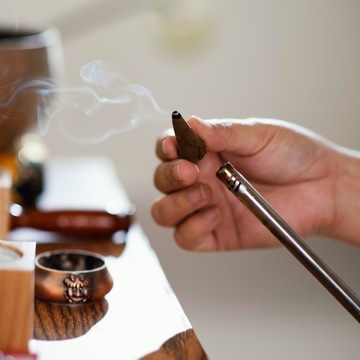 ДЛИННОГОРЯЩИЕ НАТУРАЛЬНЫЕ КОНИЧЕСКИЕ АРОМАТНЫЕ ПАЛОЧКИ СМЕСЬ 120 шт.