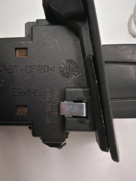 SPÍNACÍ SKŘÍŇKA BMW 3 (E90) 695472013 2005