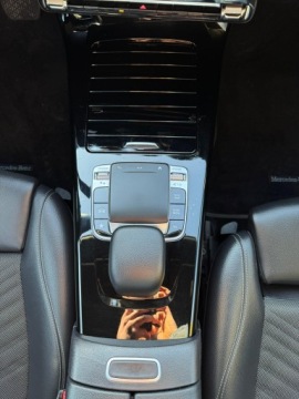 Mercedes Klasa A W177/V177 Hatchback 2.0 250 224KM 2019 Mercedes A250 W177 Pierwszy właściciel Salon Polska Bezwypadkowy Rok 2019, zdjęcie 3