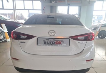 Mazda 3 III Sedan 2.0 SKYACTIV-G 120KM 2015 Mazda 3 2.0 SKYACTIV-G 120KM-Krajowa,I rej.2016,Czujniki park.Niski przebi, zdjęcie 4