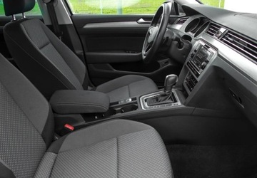 Volkswagen Passat B8 Limousine Facelifting 1.5 TSI EVO 150KM 2021 Volkswagen Passat 1.5 TSI 150KM Essence Czujniki Parkowania Podgrzewane Fo, zdjęcie 12