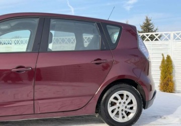 Renault Scenic III Van Facelifting 1.5 dCi FAP 110KM 2013 Renault Scenic Renault Scenic dCi 110 EDC Dynamique 1.5 Diesel 110KM, zdjęcie 34