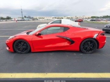 Chevrolet Corvette C7 2022 Chevrolet Corvette Stingray 2LT 2022 6.2l 6.2 Benzyna 490KM, zdjęcie 2