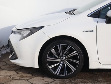 Toyota Corolla XII TS Kombi 1.8 Hybrid 122KM 2021 Toyota Corolla 1.8 Hybrid, Automat, Skóra, Klima, zdjęcie 12