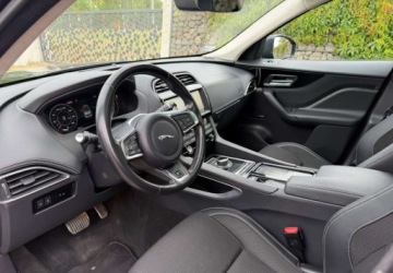 Jaguar F-Pace SUV 2.0 i4D 180KM 2018 Jaguar F-Pace Jaguar F-Pace 2.0 i4D AWD R-Sport 2.0 Diesel 180KM, zdjęcie 21