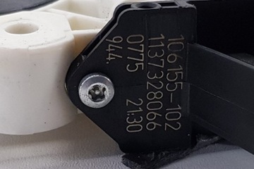 MOTOREK OKNO ZADNÍCH LEVÝCH DVEŘE OPEL SIGNUM 1137328066 1.9L DIESEL