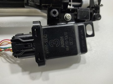 KLIKA DVEŘE PRAVÁ PRAVÝ PŘEDNÍ TOYOTA AURIS I E15 89991-30040 06-