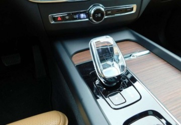 Volvo XC60 II 2023 Volvo XC 60 AWD z Gwarancja Full Opcja ULTIME DARK 2.0 Diesel 197KM, zdjęcie 12