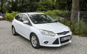 Ford Focus III Kombi 1.6 EcoBoost 150KM 2011 Ford Focus 1,6T (150KM) 1.6 Benzyna 150KM, zdjęcie 3