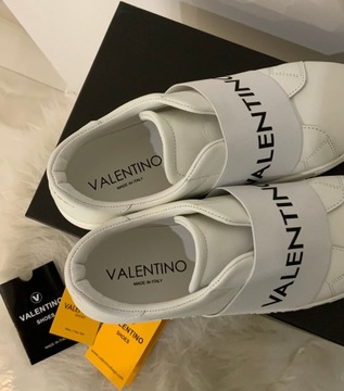 Mario Valentino buty sportowe damskie białe skóra
