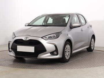 Toyota Yaris IV Hatchback 1.5 Dynamic Force 125KM 2023 Toyota Yaris 1.5 VVT-i, Salon Polska, zdjęcie 1
