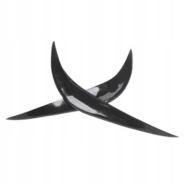 Универсальная накладка на автомобильный бампер.