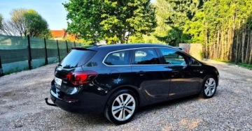 Opel Astra J Sports Tourer 1.4 Turbo ECOTEC 140KM 2011 Opel Astra BENZYNA NAWIGACJA szyberdach super okazja POLECAMY 1.4, zdjęcie 11