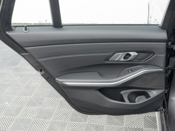 BMW Seria 3 G20-G21 2022 BMW 330 ZS215PY#330e xDrive M Sport Podgrz.f K.cof, zdjęcie 21