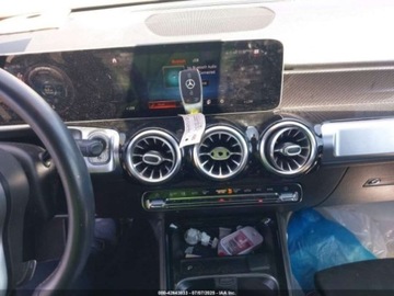 Mercedes GLB 2021 Mercedes-Benz GLB 2021 Mercedes-Benz GLB GLB 250 SUV 2.0 Benzyna 221KM, zdjęcie 9