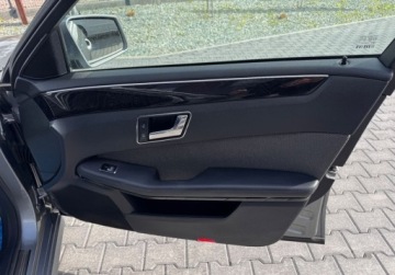 Mercedes Klasa E W212 Kombi 250 CDI BlueEFFICIENCY 204KM 2011 Mercedes-Benz Klasa E bezwypadekz Niemiecauto wyglada i jedzie jak noweAVA, zdjęcie 28