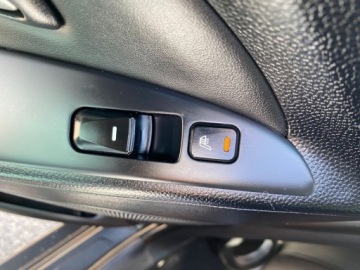 Hyundai ix35 SUV 1.7 CRDi 115KM 2011 Hyundai ix35 KLIMATYZACJA SKORY GRZANE FOTELE PARKTRONIC TEMPOMAT PELEN SE, zdjęcie 14