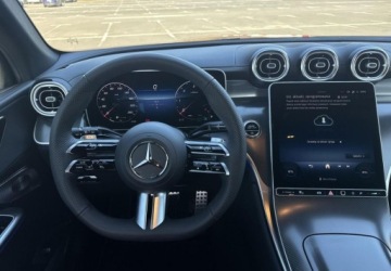 Mercedes GLC C254/X254 Coupe 2.0 220d 197KM 2025 Mercedes-Benz GLC 220 d 4MATIC Pakiet AMG Premium 2.0 Diesel 197KM, zdjęcie 19