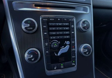 Volvo XC60 I SUV Facelifting 2.0 D4 DRIVE-E 190KM 2015 Volvo XC 60 2.0 D 190KM automatskoraNAVIbezwypadkowy zarejestrowany, zdjęcie 28