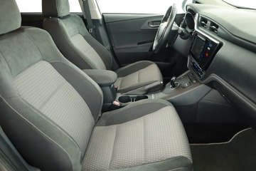 Toyota Auris II 2017 Toyota Auris Hybrid, Serwis ASO, Automat, Skóra, zdjęcie 6