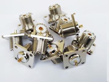 GNIAZDO ANTENOWE UC1 KWADRATOWE so239