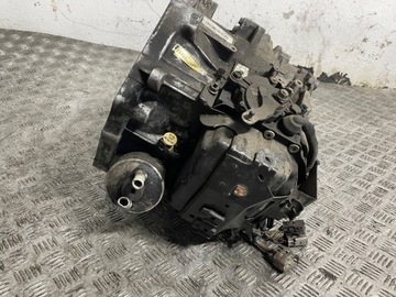 SKŘÍŇ ŘAZENÍ ESPACE IV VEL SATIS 3.0DCI 5550SN