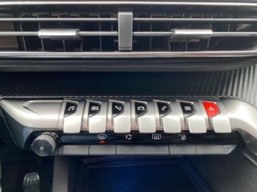 Peugeot 3008 II Crossover 1.2 PureTech 130KM 2019 Peugeot 3008 LEDY I-COCKPIT KAMERA COFANIA NAWIGACJA PARKTRONIC GWARANCJA, zdjęcie 12