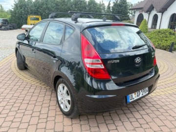 Hyundai i30 I Hatchback 1.4 109KM 2009 Hyundai i30 1.4 109KM Klima Sprawdz kola Zima 1.4 Benzyna 109KM, zdjęcie 15