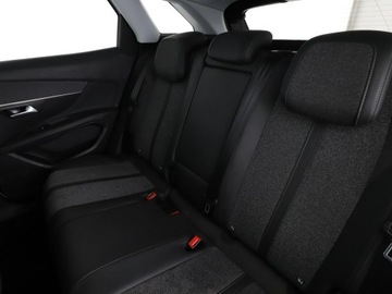 Peugeot 3008 II Crossover 1.5 BlueHDI 130KM 2020 Peugeot 3008 1.5 HDi Automat Allure Nawigacja, zdjęcie 16