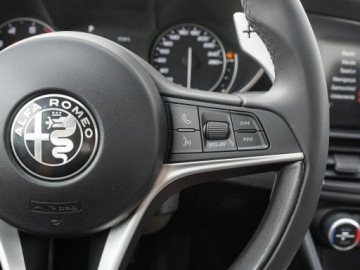 Alfa Romeo Giulia II Sedan 2.0 Turbo 200KM 2016 Alfa Romeo Giulia GD6L276#2.0 Turbo 2 stref klima, zdjęcie 13