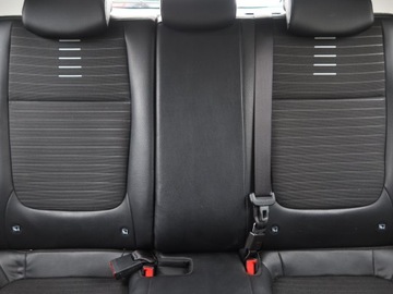 Kia Stonic I Crossover Facelifting 1.0 T-GDI 100KM 2023 Kia Stonic 1.0 T-GDI, Salon Polska, Serwis ASO, zdjęcie 9