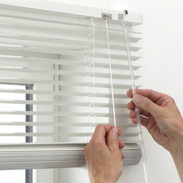 Żaluzja ścienna aluminiowa 25mm biała 80 x 175 cm