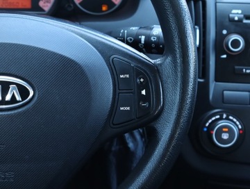 Kia Ceed I SW 1.4 109KM 2009 Kia Ceed 1.4 CVVT, Klima, zdjęcie 16