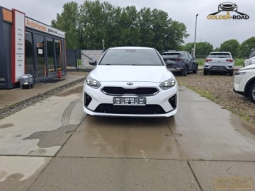 Kia Ceed III Hatchback 1.5 T-GDI 160KM 2021 Kia Ceed 1,5 T-gdi GT line alcantara kamera JBL navi alu oplacona 1.5, zdjęcie 2